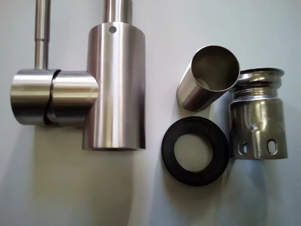 Смеситель кухонный Germece 8202 SK однорычажный поворотный из нержавеющей стали серебристый (SP000013130) - фото 3