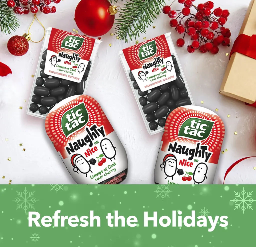 Драже Tic Tac Naughty or Nice Lumps of Coal Sour Cherry Mints 23.8г - фото 3