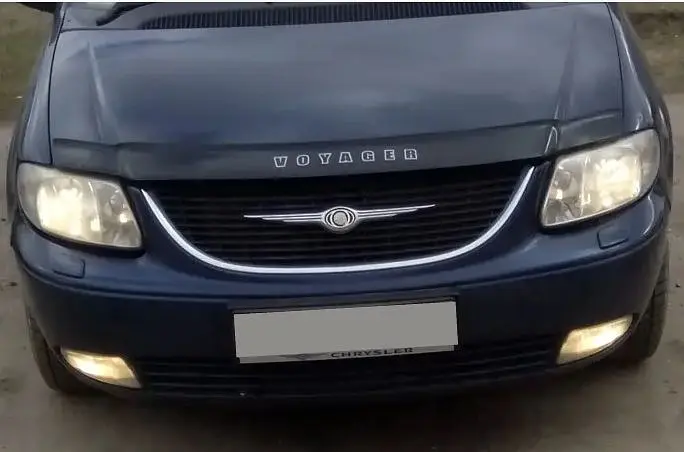 Дефлектор капоту мухобійка для Chrysler Voyager IV 2001-2008