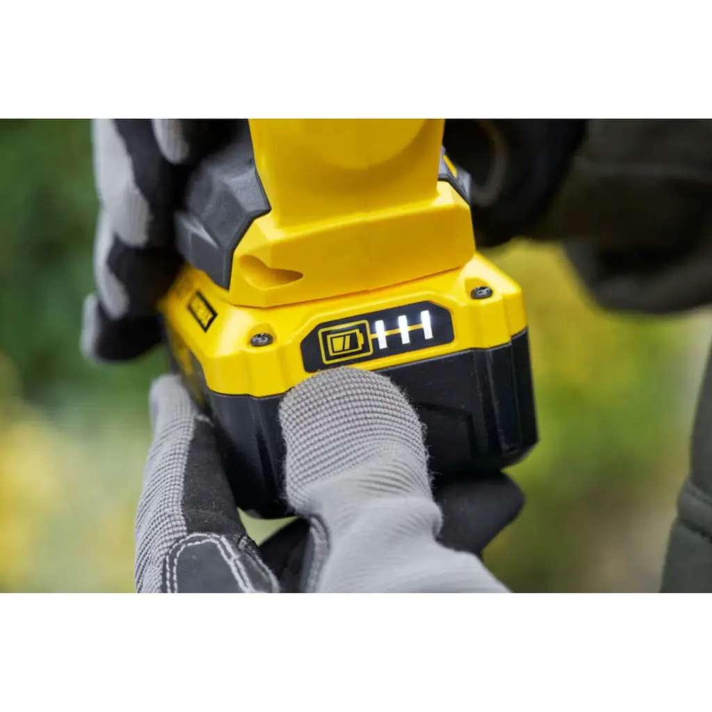 Кусторез аккумуляторный Stanley FatMax 20 В 55 см (SFMCHT855M1-QW) - фото 12
