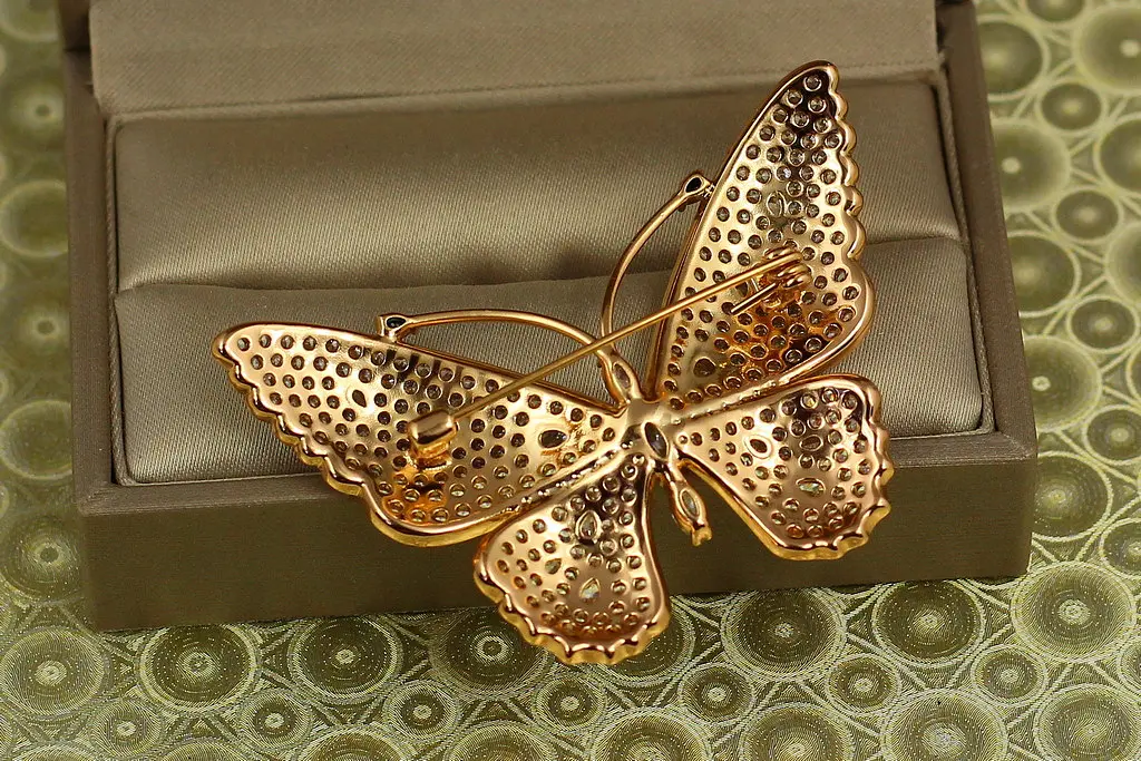Брошка Xuping Jewelry метелик Павиче око золотиста - фото 2