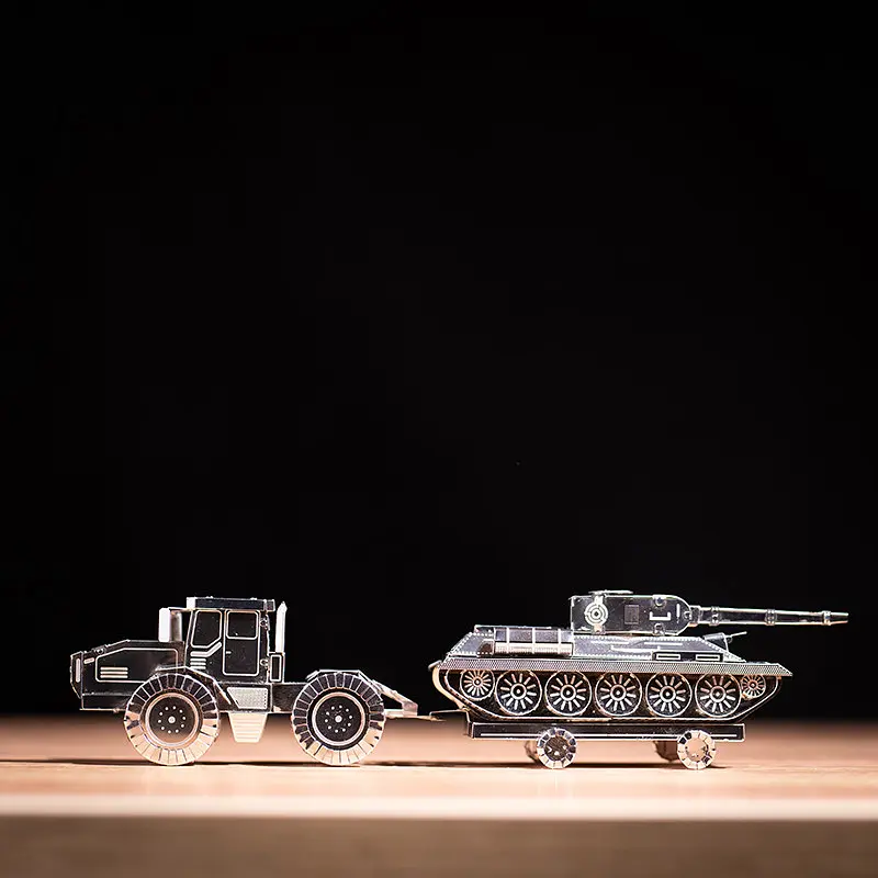 Колекційна модель Metal Time Tractor Slobozhanets MT074 - фото 4