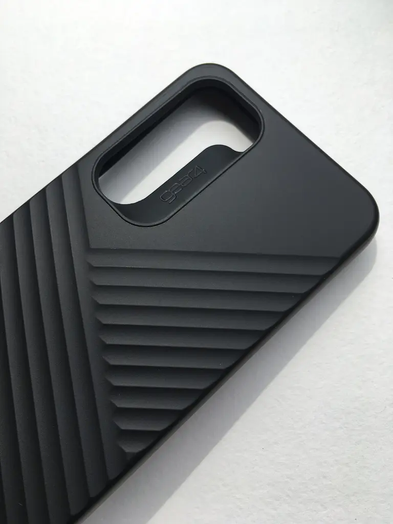 Оригінальний протиударний чохол для Samsung Galaxy S23 Zagg Gear4 Denali MagSafe Black GEA702010949-V - фото 2