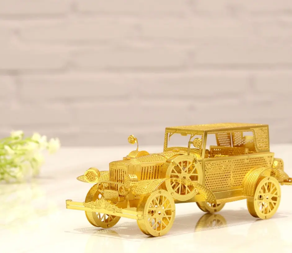 Колекційна модель PIECECOOL CLASSIC CAR, GOLD VERSION P042-G - фото 2
