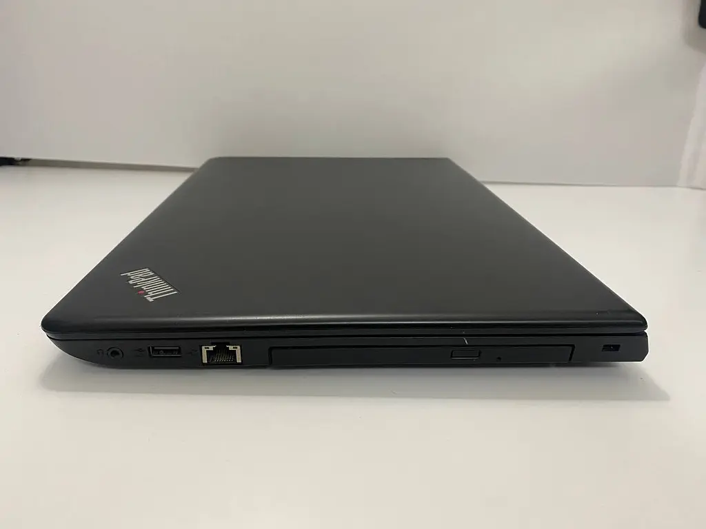 Ноутбук Lenovo ThinkPad E570 15,6" (i5-7200U / 8GB / SSD 256GB) Refurbished - фото 9