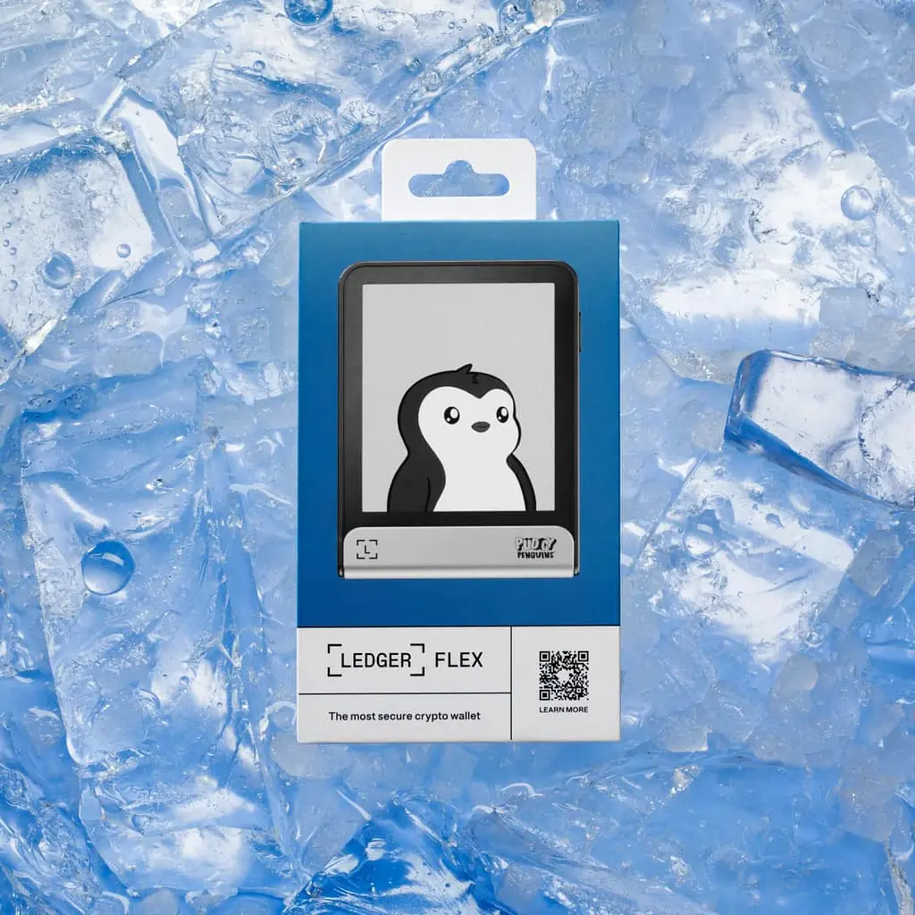 Аппаратный кошелек для криптовалюты Ledger Flex™ x Pudgy Penguins с чехлом - фото 7