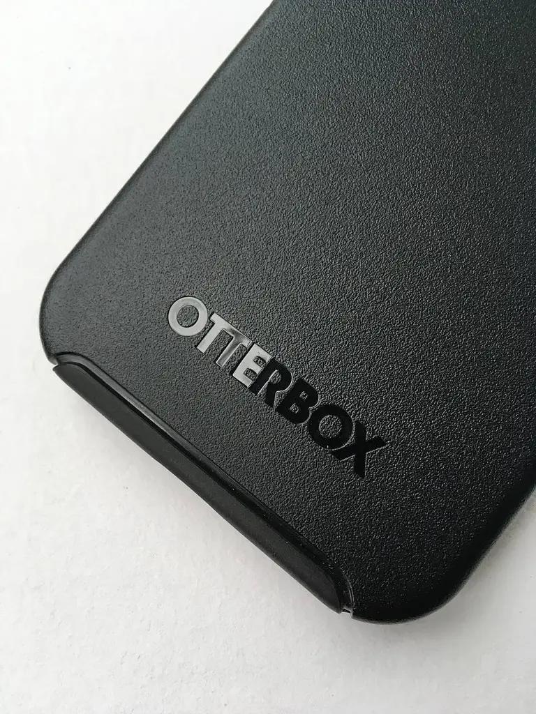 Чохол протиударний OtterBox Symmetry Series 77-65462 для iPhone 12 Pro Max (6.7") Black - фото 3