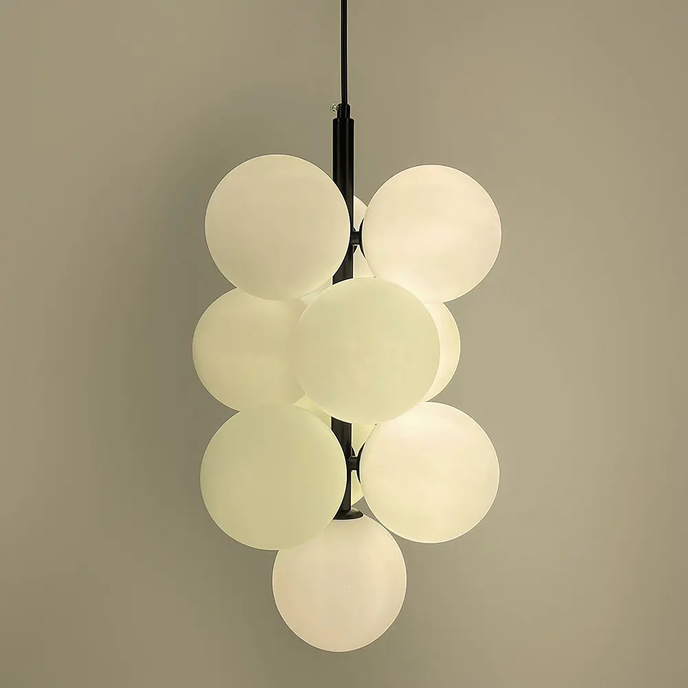 Підвісний світильник із білими плафонами на чорній основі | Арт. S 28G/10 BK+WT | Line F - фото 6