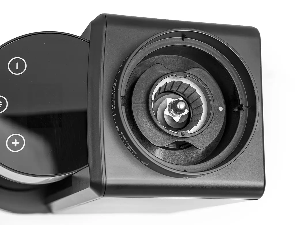 Профессиональная кофемолка Rommelsbacher EKM 400 - фото 7