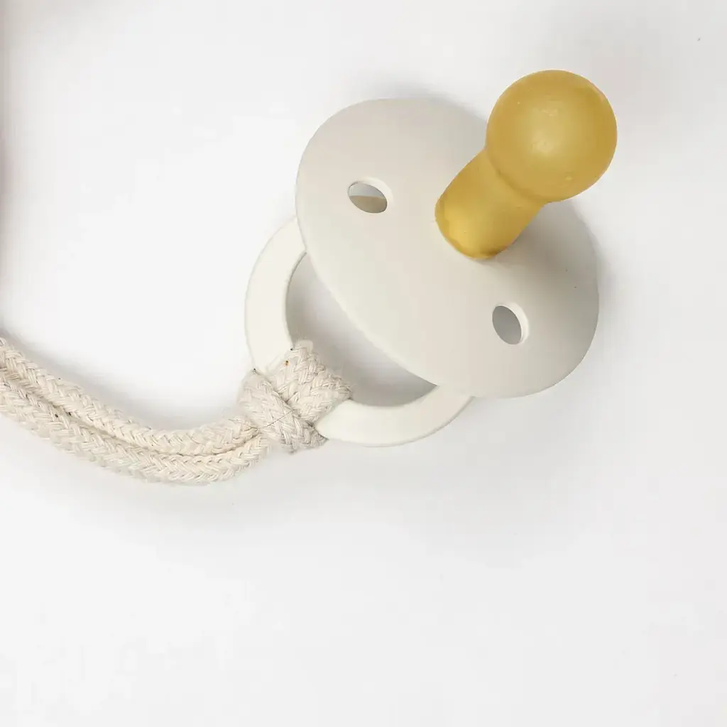 Тримач для пустушки Lilliputiens Котик Жанетт світиться в темряві (83592) - фото 4