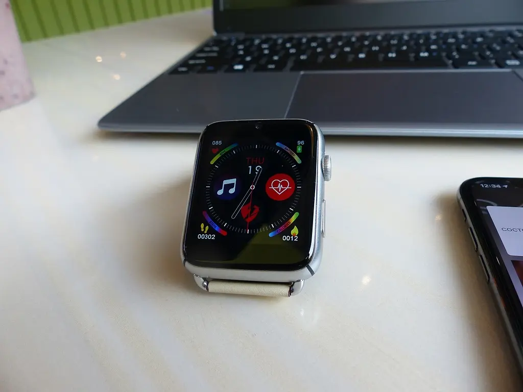 Смарт-годинник 4G Lemfo LEM10 1G+16G з Sim картою силіконовий ремінець silver black (16345) - фото 3