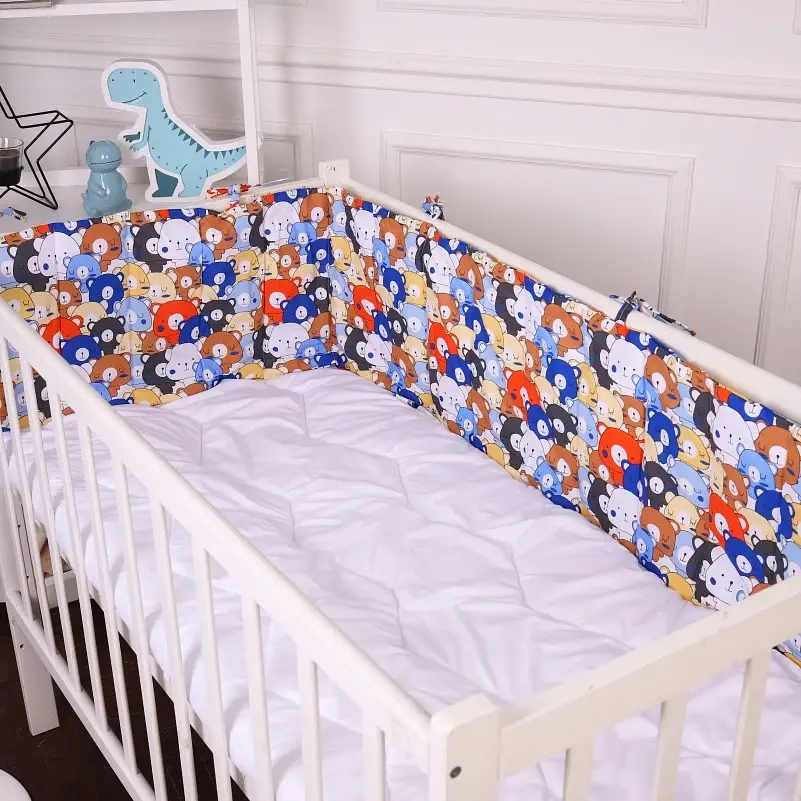 Сплошной бортик в кроватку MirSon Kids Time 20-0032 Colored bears 30х180 см (2200009664847) - фото 4