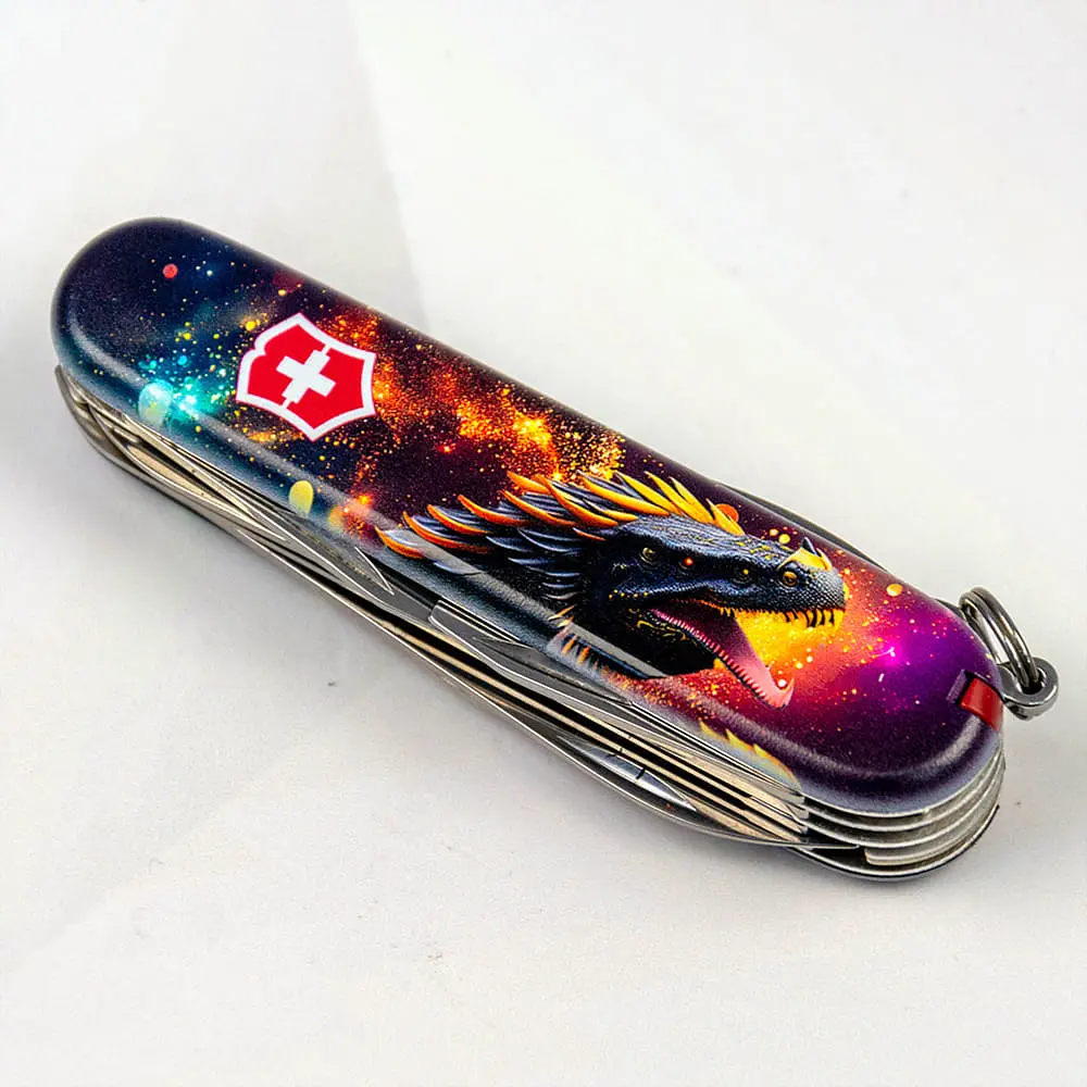 Ніж Victorinox Huntsman Zodiac 91мм 15функ Зірковий дракон - фото 2