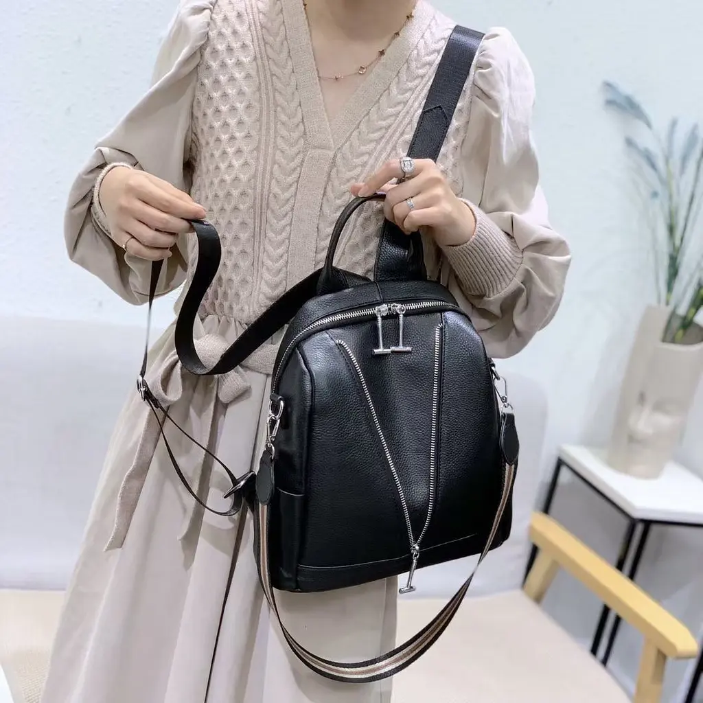 Рюкзак жіночий чорний шкіряний з ременем 35538 Tiding Bag - фото 3