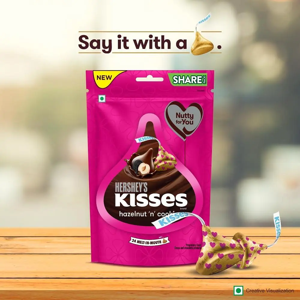Шоколадні цукерки Hershey's Kisses Hazelnut 'n' Cookies Chocolate 100.8г - фото 3