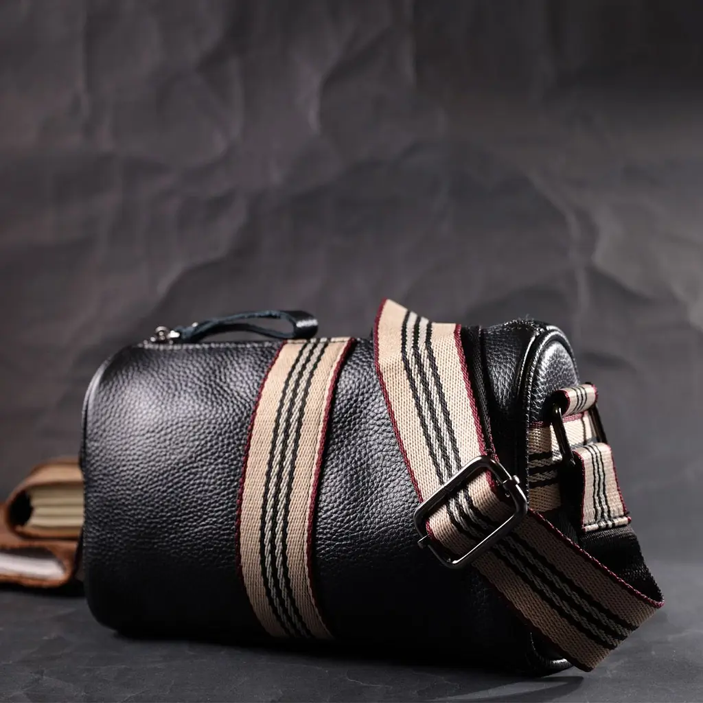 Сумка для жінок з акцентом посередині із натуральної шкіри Vintage 22362 чорна - фото 9