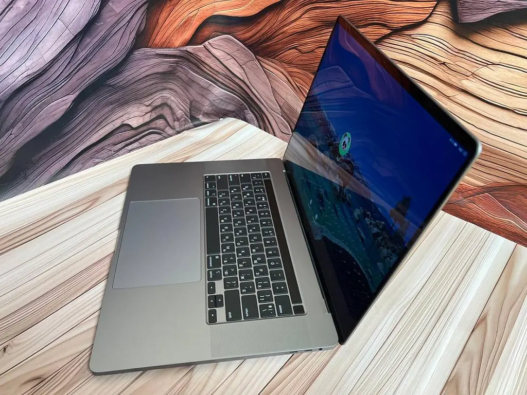 Ноутбук Apple MacBook Pro 16" i9-9880H/32/1TB (C02C7B6HMD6T) Б/в - фото 3
