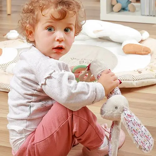 Іграшка дитяча BabyOno Кролик Мілі з пискалкою 6.5х26 см (2179421569) - фото 4