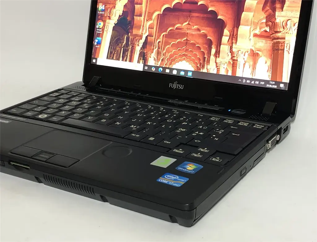 Ноутбук Fujitsu LifeBook P771 / 12.5" (1280х800) / i7-2617M / 8GB / 128GB SSD / 3G / Win10Pro - Б/в - фото 4