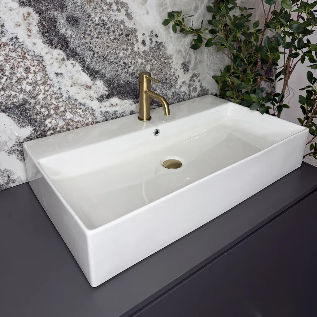 Умивальник VBI Rutino підвісний 81x46 см white VBI-017603