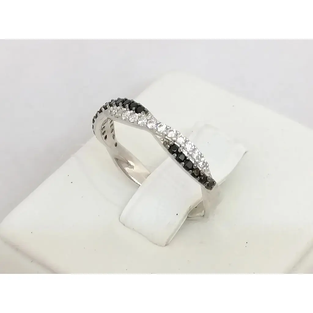 Срібне кільце Qvaliz з фіанітами. 901-00322 17 - фото 3