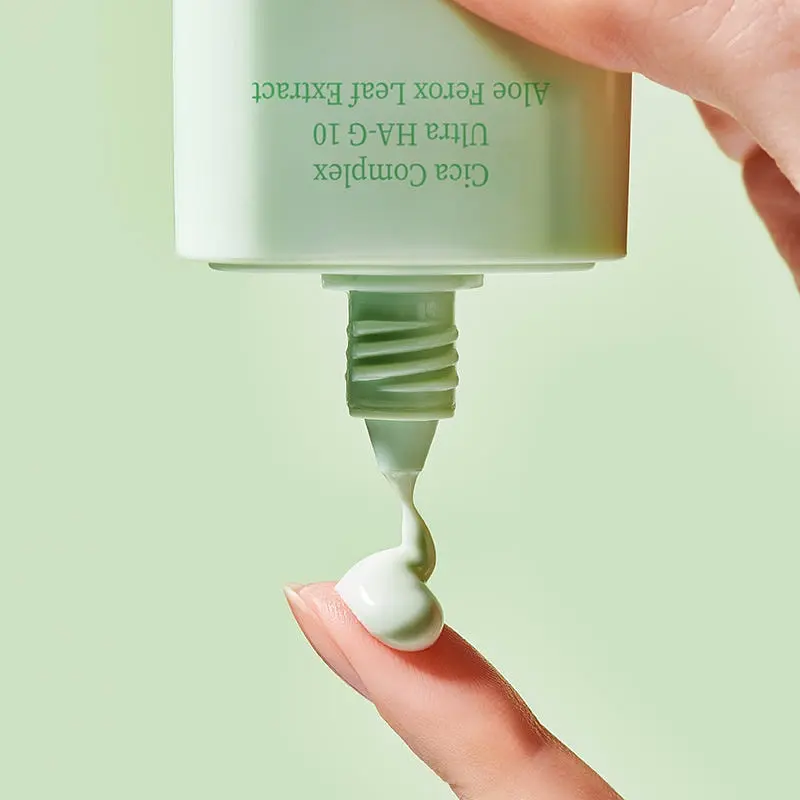 Сонцезахисна сироватка для чутливої та проблемної шкіри Tocobo Cica Calming Sun Serum SPF50+ PA++++ 50 мл (TOC030) - фото 5