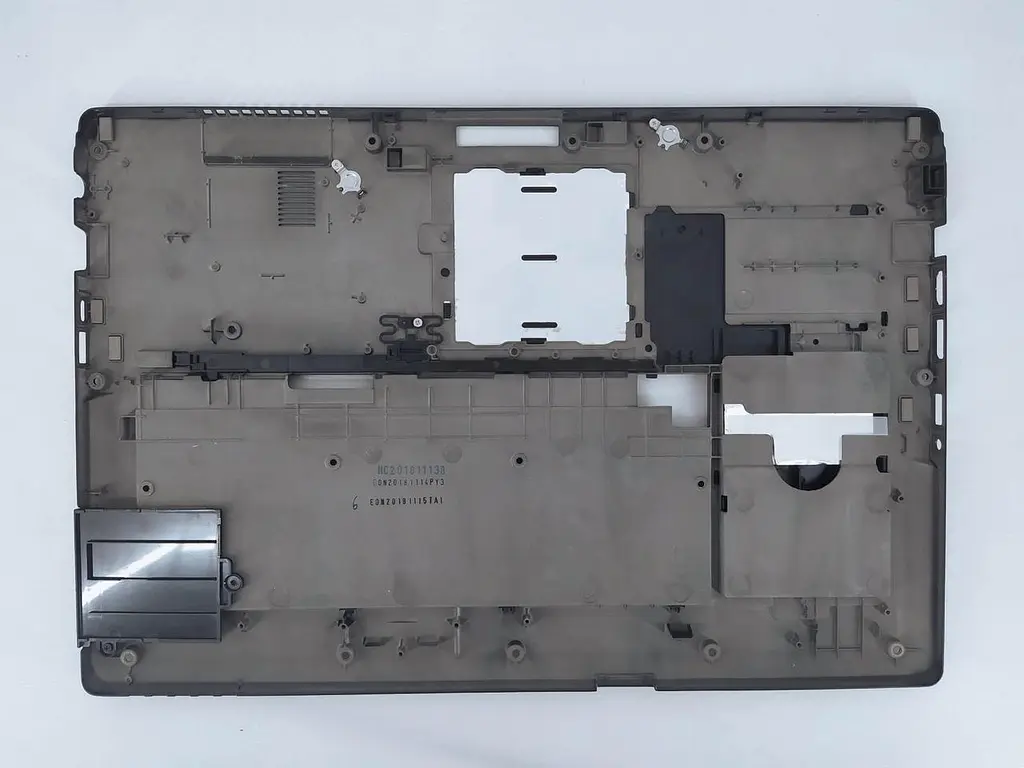 Нижня частина корпусу для ноутбука Fujitsu LifeBook U758 Б/в - фото 2