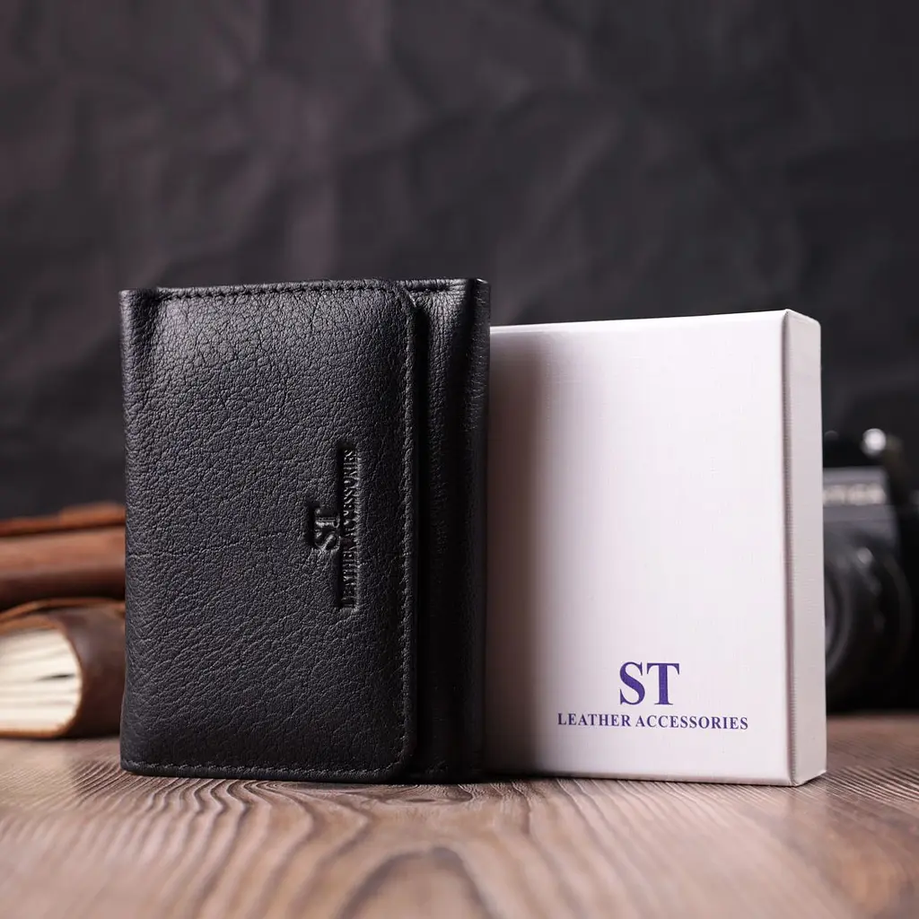 Шкіряний лаконічний гаманець для жінок ST Leather 22506 чорний - фото 8
