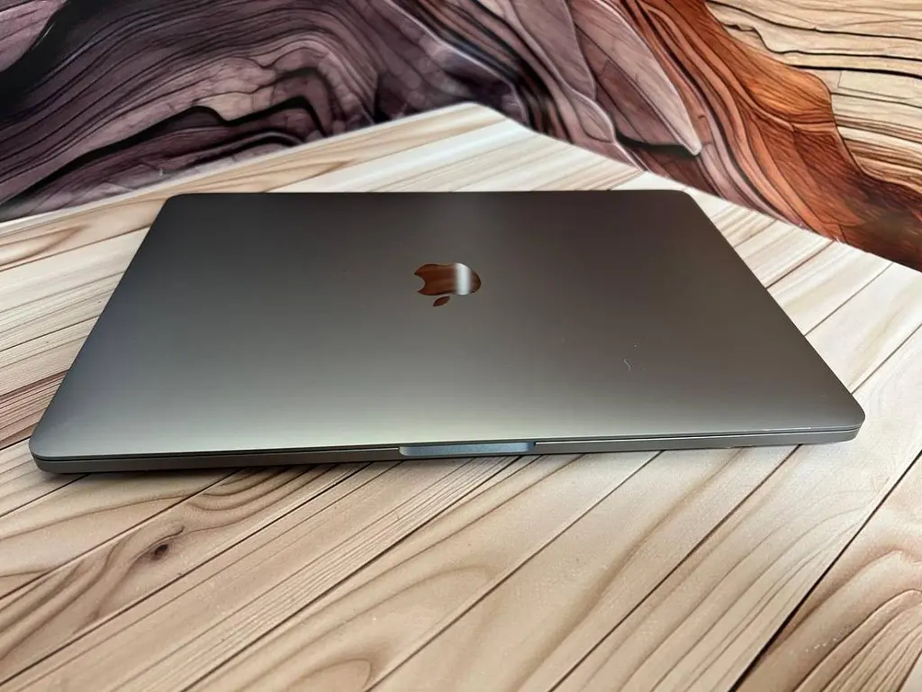 Ноутбук Apple MacBook Air 13" 2020 A2337 M1/16/256 (C02GN1FMQ05N) Б/в - фото 8