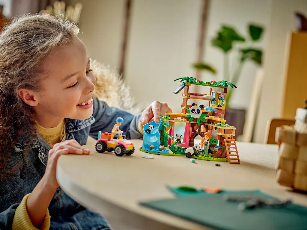 Конструктор LEGO Friends Уход за животными в заповеднике панд 243 детали (42648) - фото 13