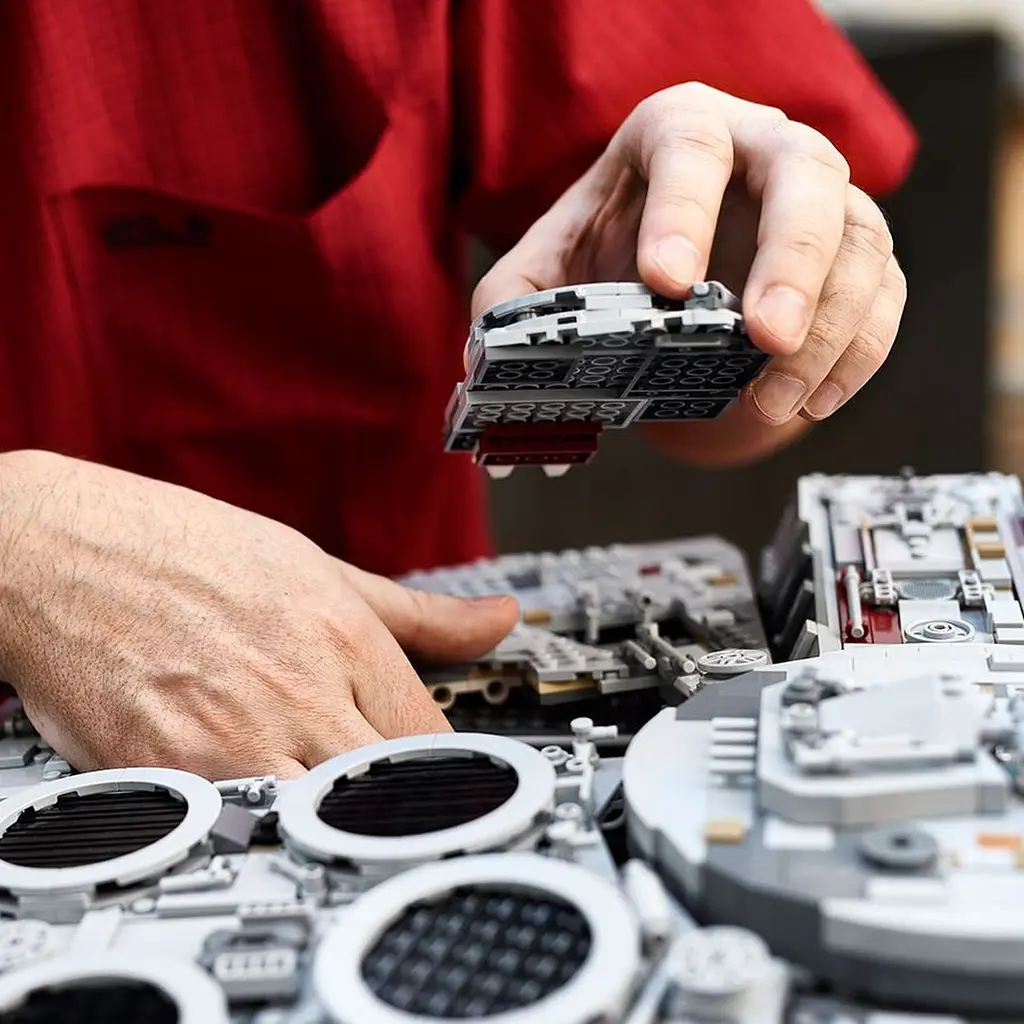 Конструктор LEGO Star Wars Millennium Falcon (Сокол Тысячелетия) 7541 деталь (75192) - фото 6