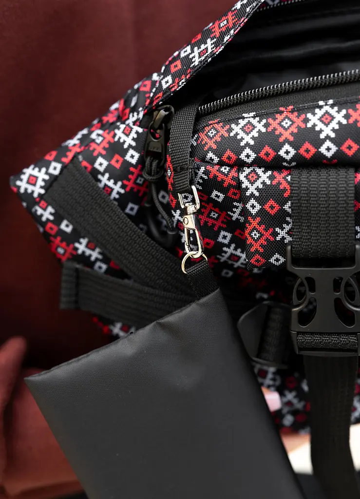Велика жіноча поясна сумка бананка Sambag DynamicDart чорна 38 × 21 × 7 см (80411148) - фото 7