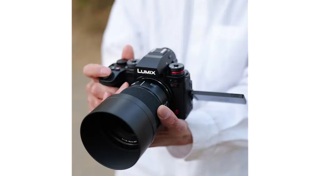 Цифровая фотокамера Panasonic Lumix S DC-S1M2E Body - фото 8