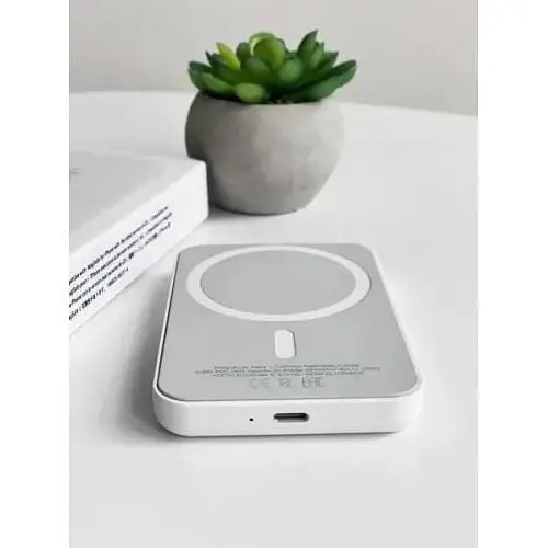 Внешний аккумулятор Grand Battery Pack MagSafe (модель A2384) 5000mAh белый - фото 8
