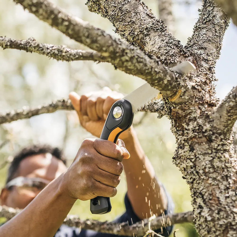 Садовая пила складная Fiskars Plus™ SW68, S - 150 мм (1067552) - фото 4