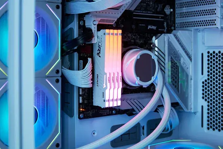 Оперативна пам'ять Kingston FURY 64 GB (2x32GB) DDR5 6000 MHz Beast RGB EXPO White (KF560C36BWEAK2-64) - фото 6
