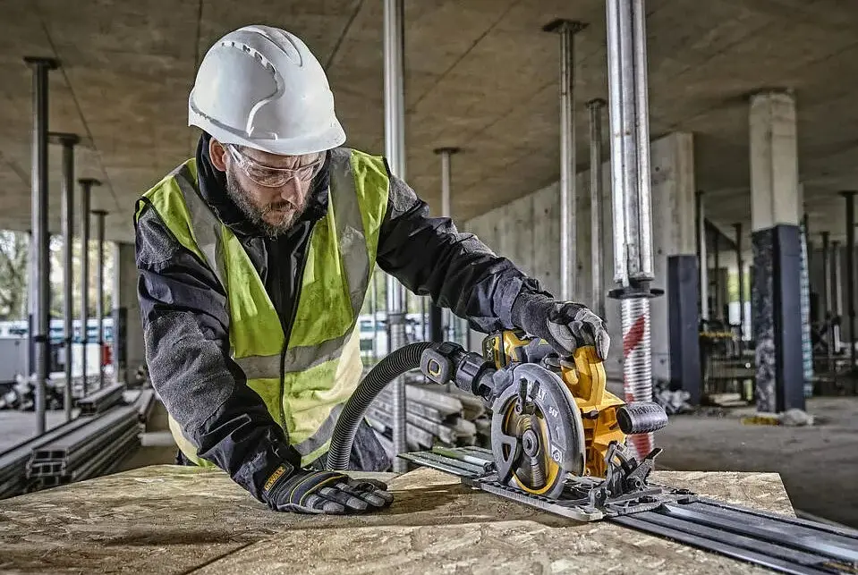Пила дискова акумуляторна DeWalt без АКБ та ЗП DCS579NT - фото 4