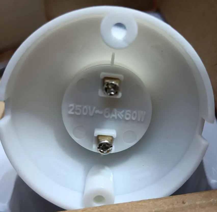 Камера відеоспостереження поворотна 360 бездротова WIFI IP в цоколь E27 CAMERA V380 PROO UKC Q16S-1 - фото 5