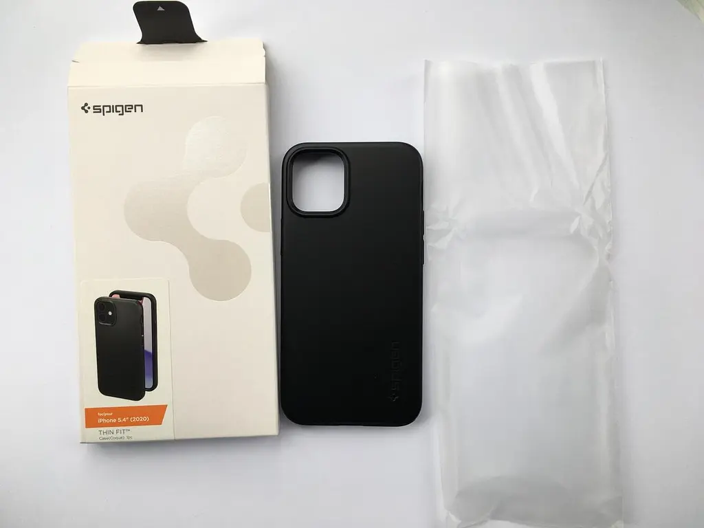 Чохол протиударний Spigen Thin Fit ACS01739 для iPhone 12 Mini (5.4") Black - фото 10