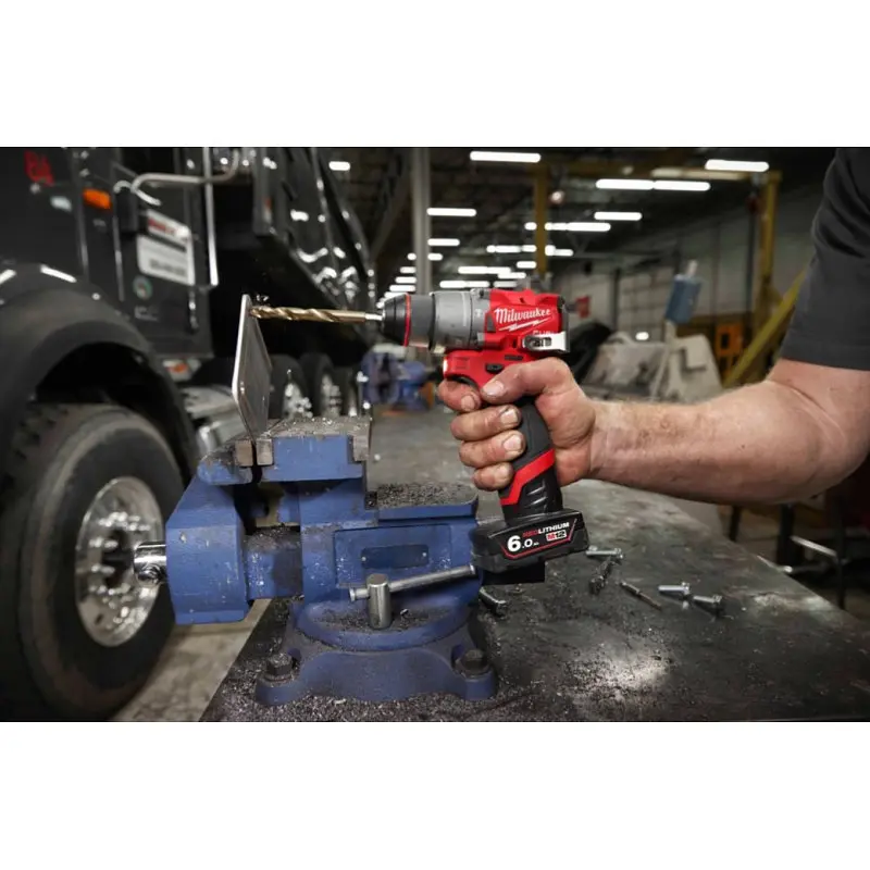 Дриль-шуруповерт акумуляторна безщіткова ударна MILWAUKEE, M12 FPD2-202X, 37Нм (ЗУ.2х2Аг, HDкейс) - фото 8