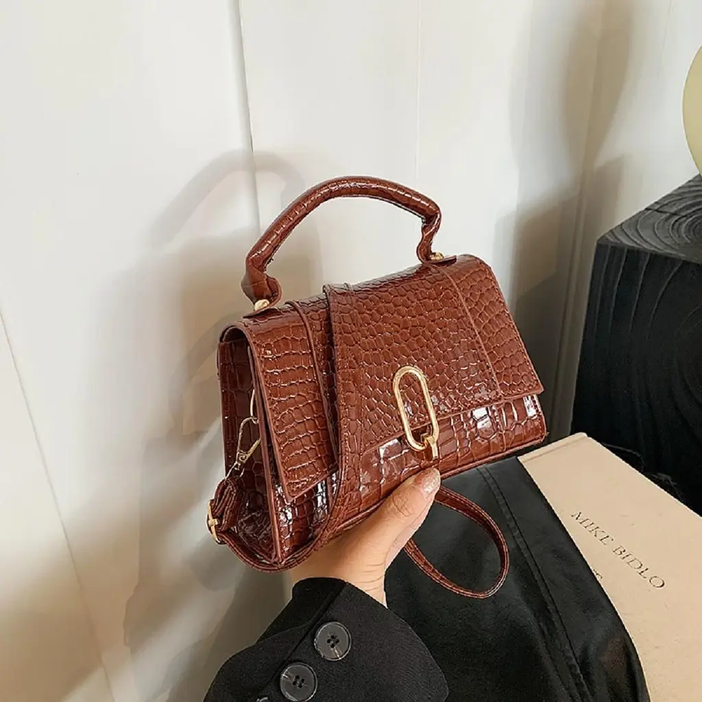 Каркасне невелике кросбоді з еко-шкіри Lilly P2-17068985C коричневе - фото 10