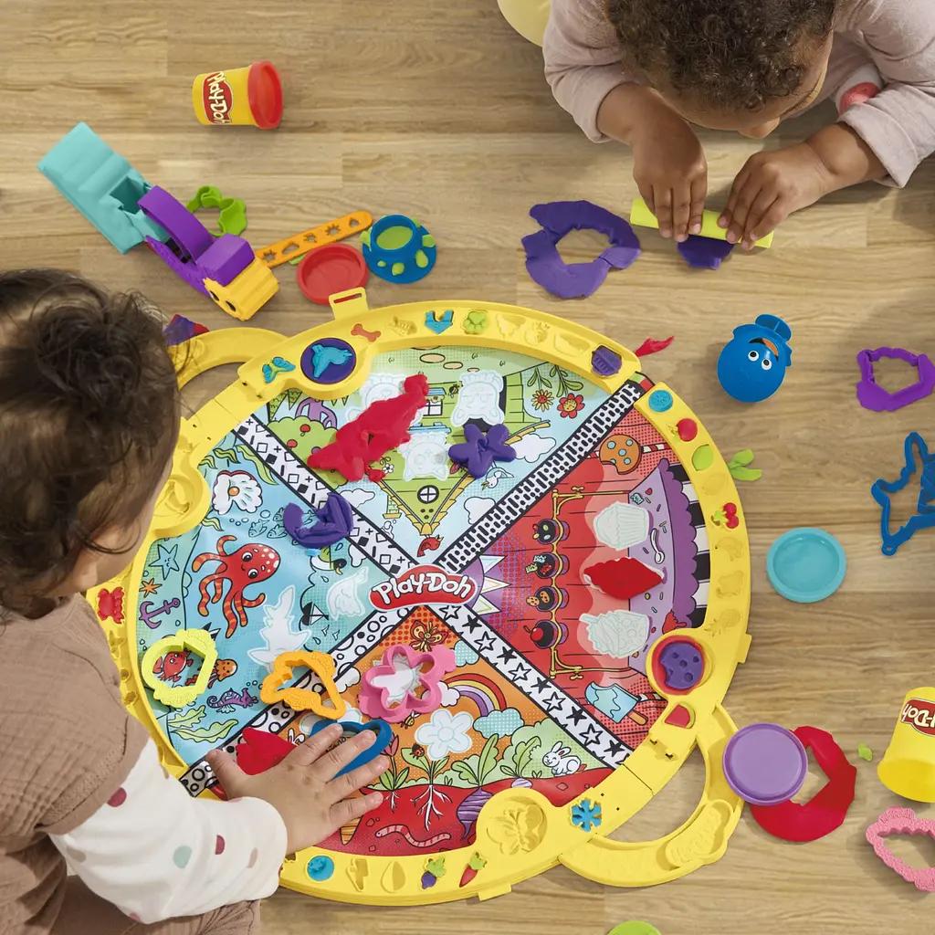 Набір для творчості з пластиліном Play-Doh Fold & Go Playmat Starter Set зі складним килимком для зберігання, (F9143) - фото 18