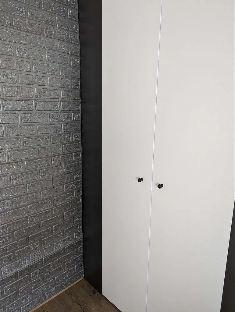 Самоклеюча декоративна 3D панель Loft Expert цегла деко срібна700x700x5 мм - фото 5