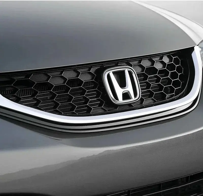 Емблема Honda Хром 65х79 мм (на двосторонньому скотчі) 17853 - фото 2
