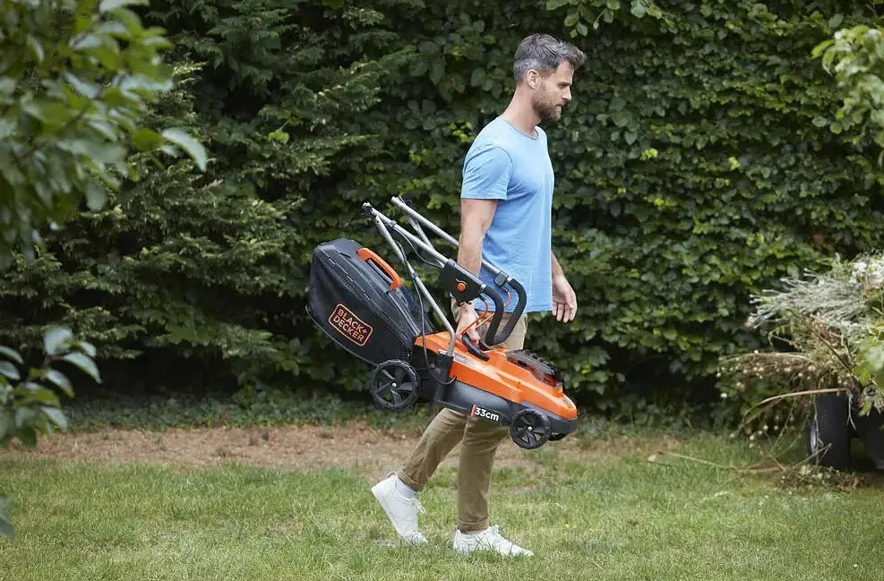 Газонокосилка аккумуляторная Black+Decker BCMW3336L2 - фото 9
