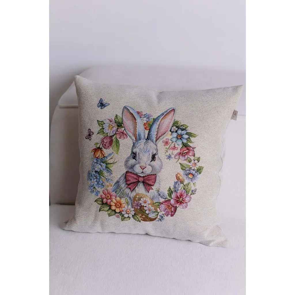 Подушка Прованс Соцветие Зайчонок в веночке гобеленовая 45х45 см (44296) - фото 4