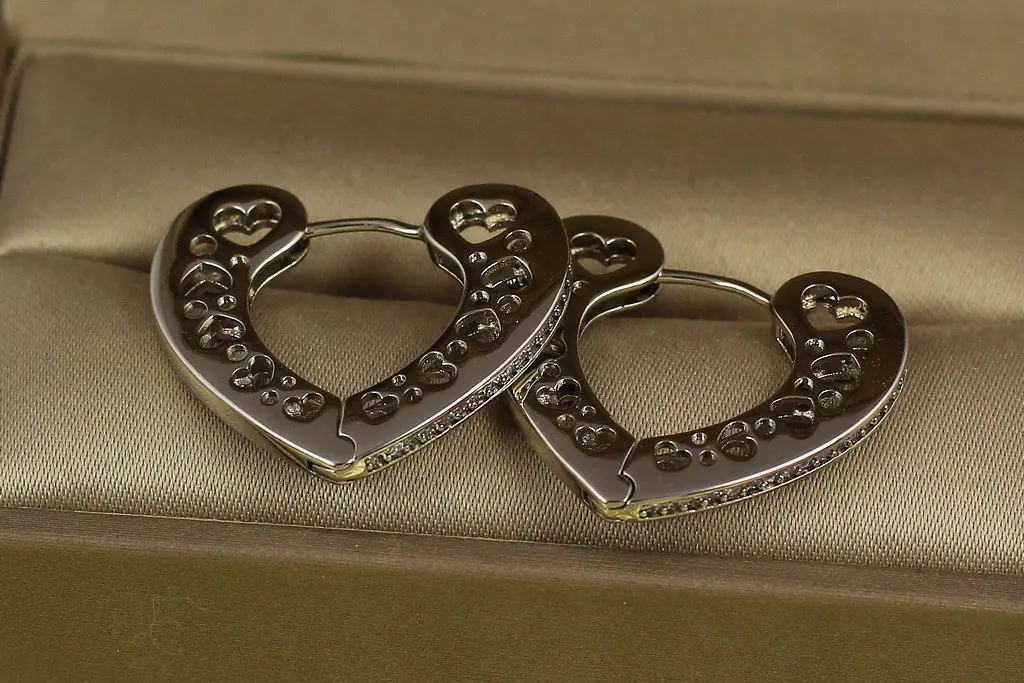 Сережки Xuping Jewelry серце одна доріжка з бортиками 2 см сріблясті - фото 2