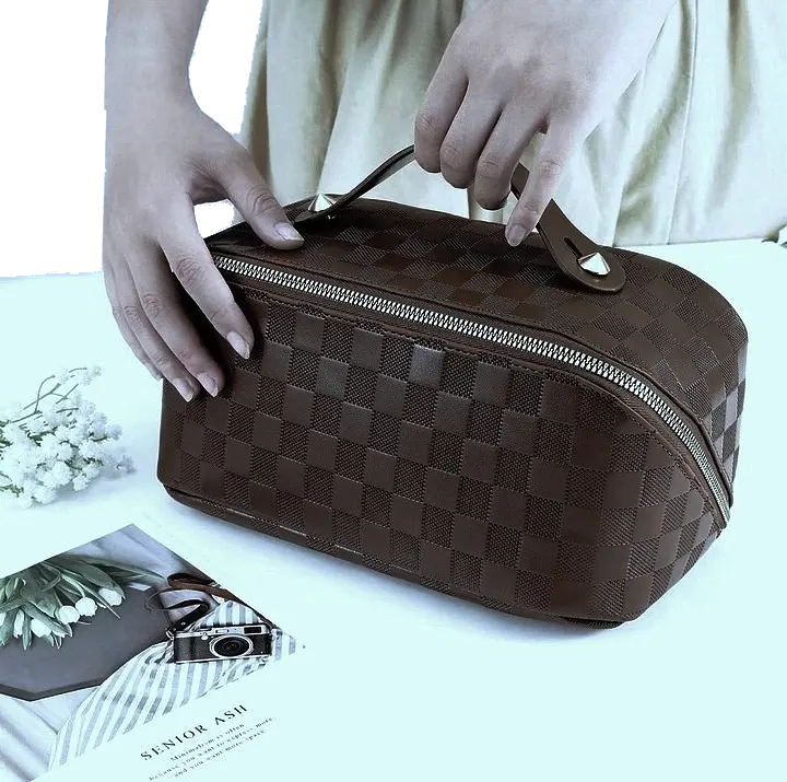 Жіноча косметичка із еко шкіри Edibazzar Темно-коричнева - фото 2