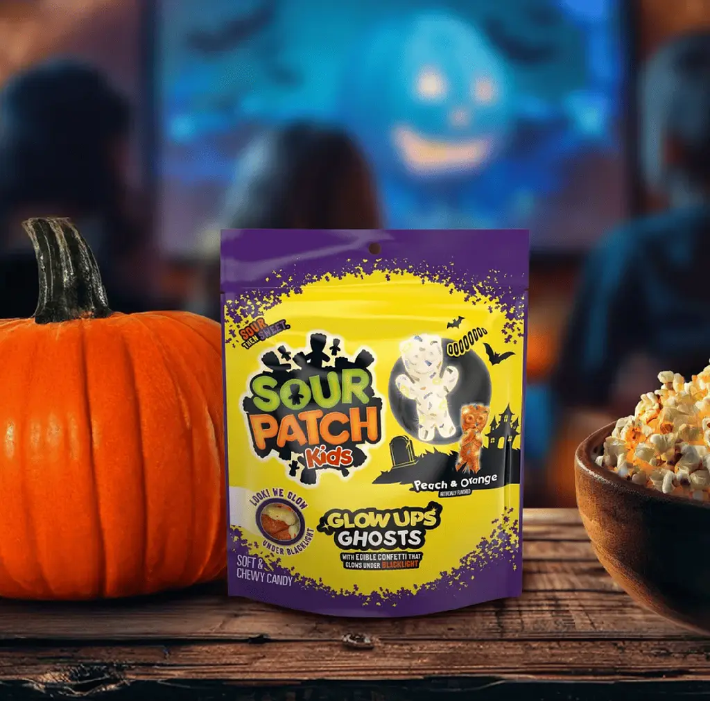 Жувальні цукерки Sour Patch Kids Glow Ups Ghosts Halloween Soft & Chewy Candy 237г - фото 6