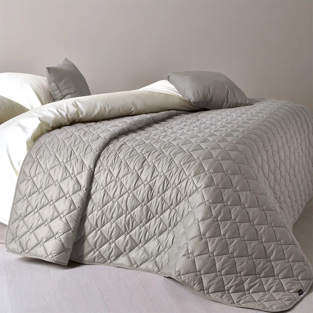 Двостороннє покривало Ideia Стиль Cube сірий та бежевий 240 х 210 см (8-32405) - фото 5